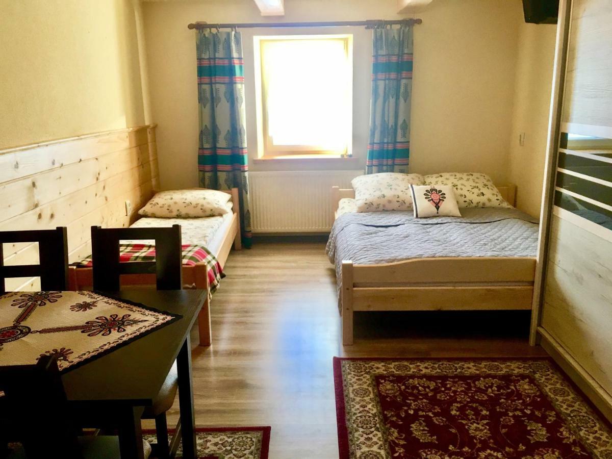 Pokoje Goscinne U Jaska Zab Esterno foto