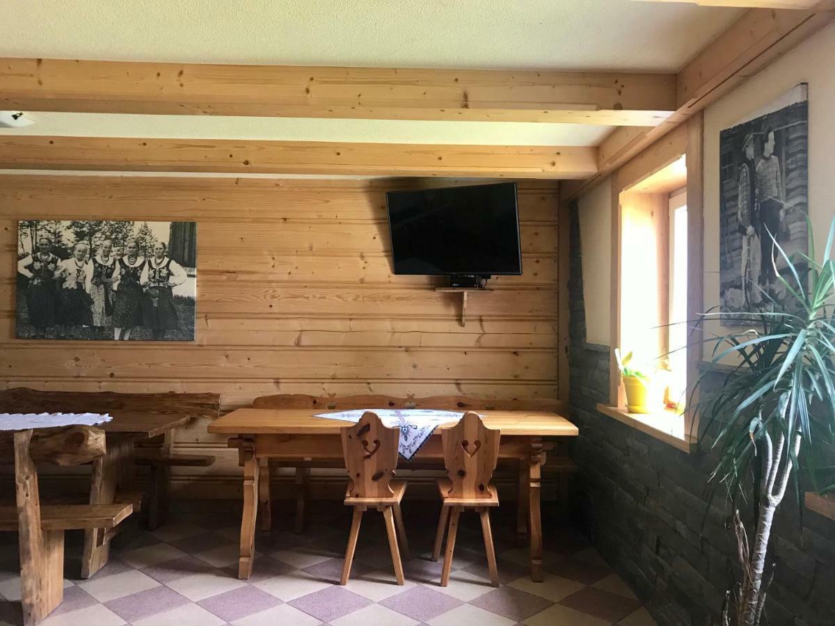 Pokoje Goscinne U Jaska Zab Esterno foto